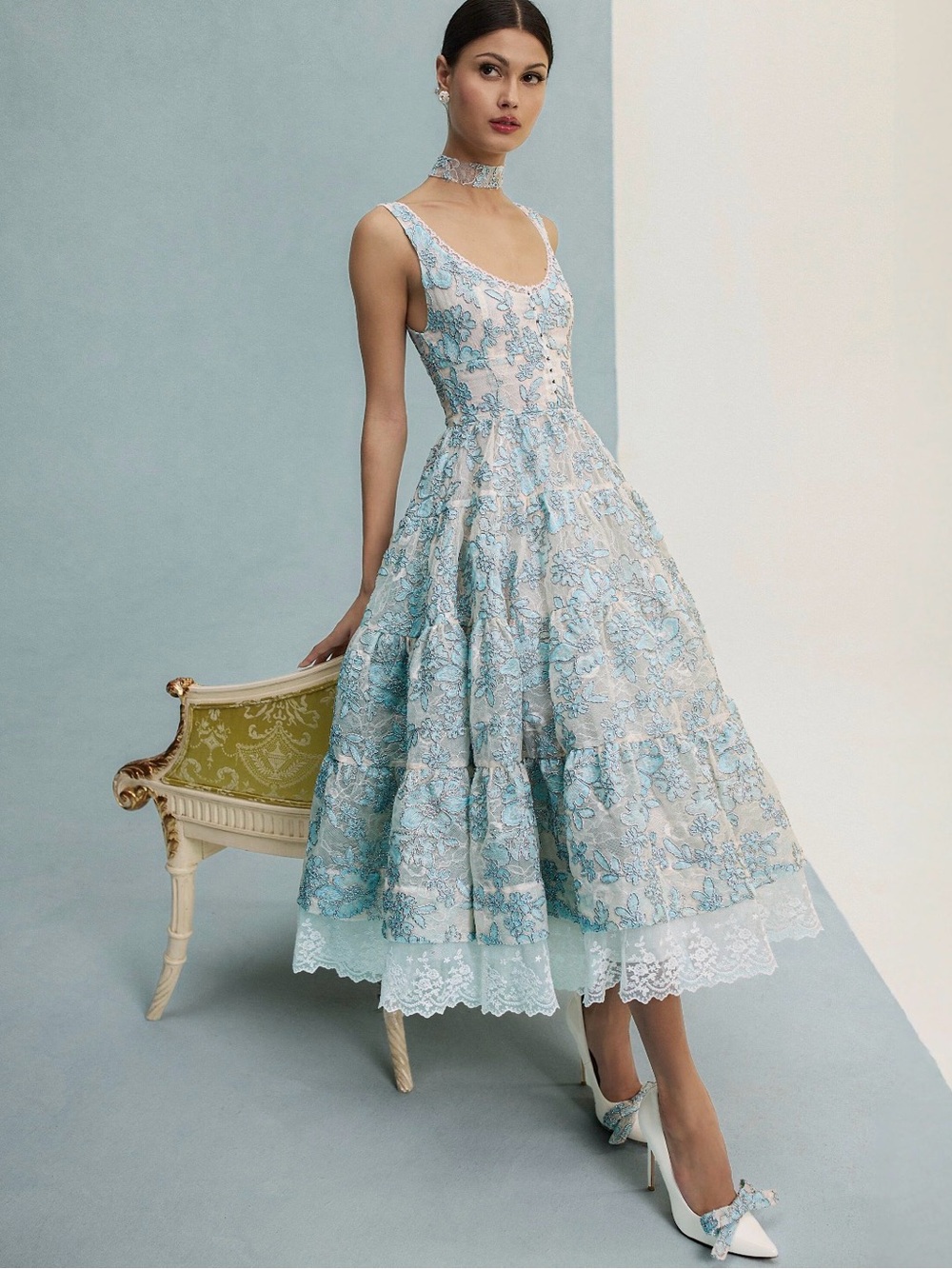 Alice + Olivia CHARLOTTE EMBR LACE SCOOP NK TIERED ANKLE LENGTH DRESS